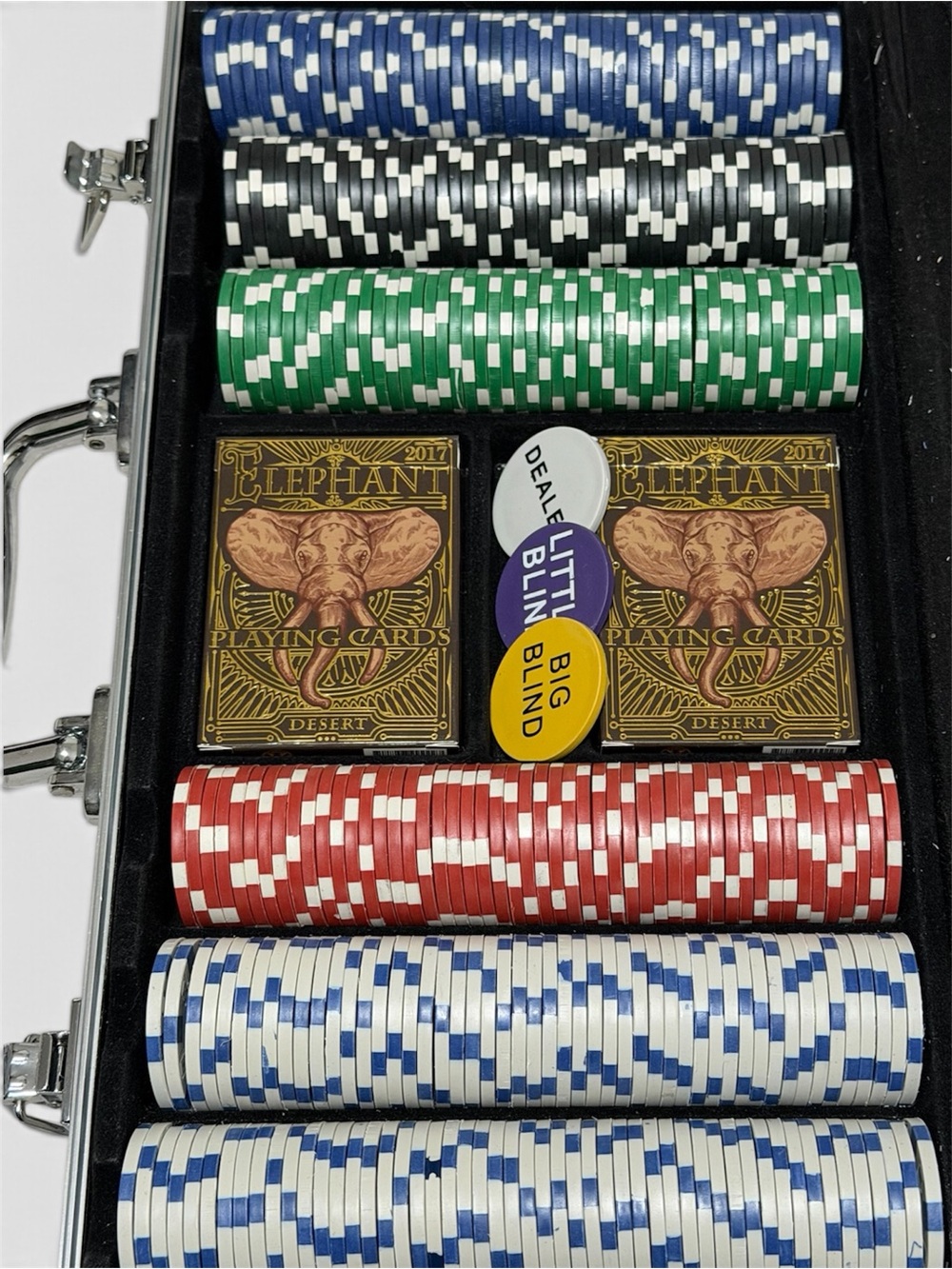 Poker Chip Set - Picture 3 of 4
